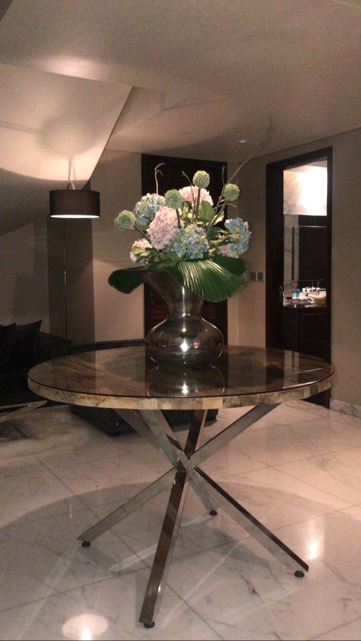 Dining table 36