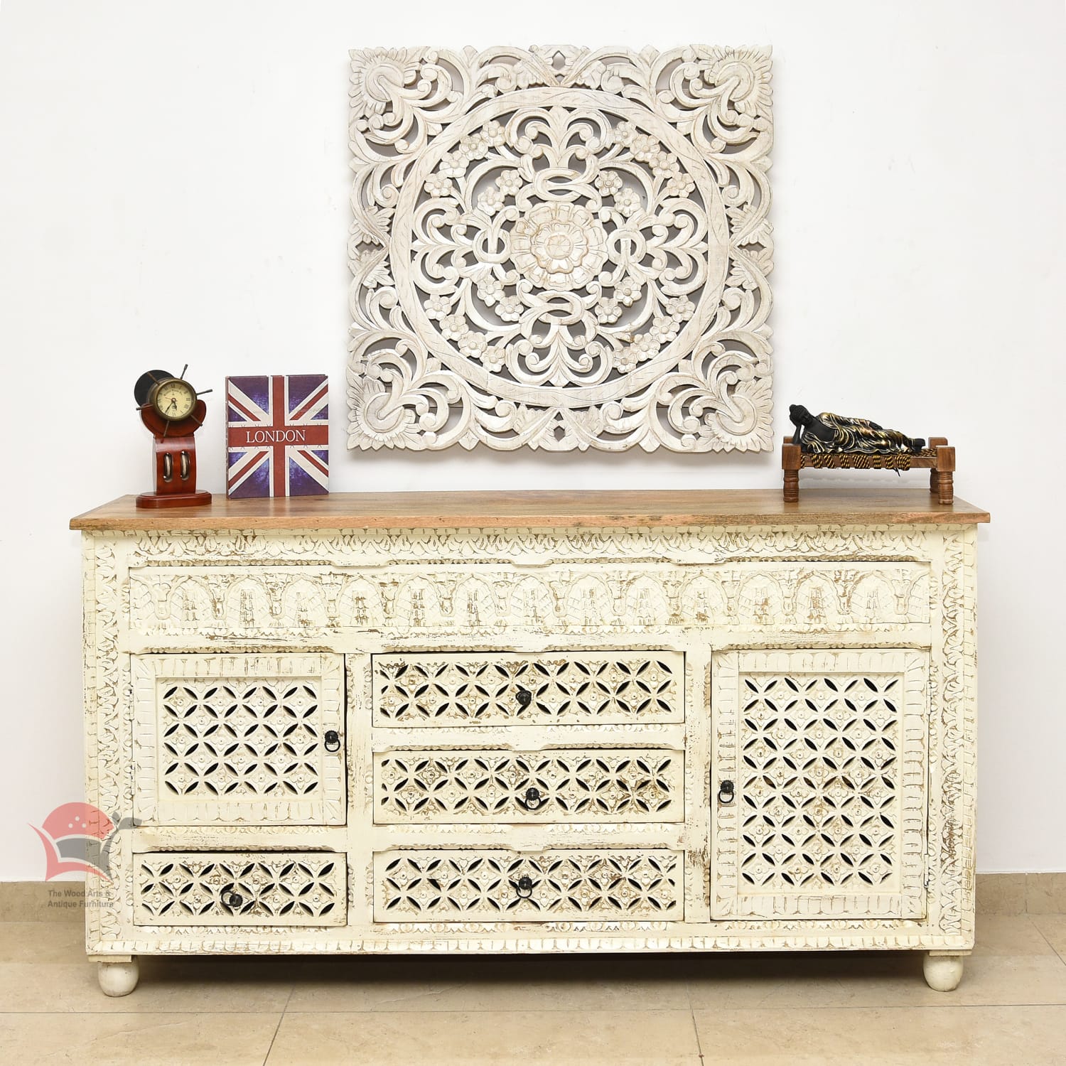 Sideboard and Buffet table 46