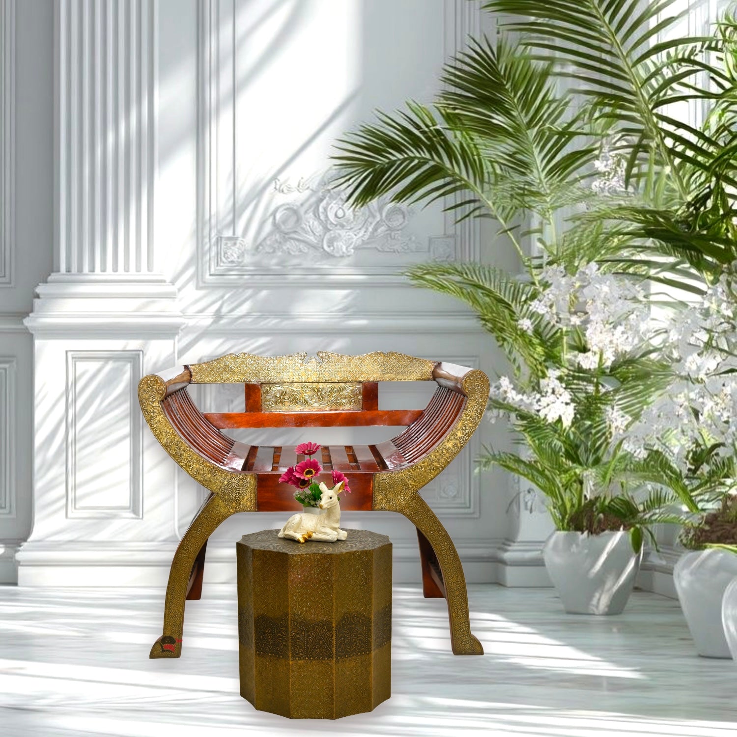 مقعد من خشب الورد الصلب على الطراز الروماني الهندي مع زخارف نحاسية يدوية | دبي، الإمارات العربية المتحدة