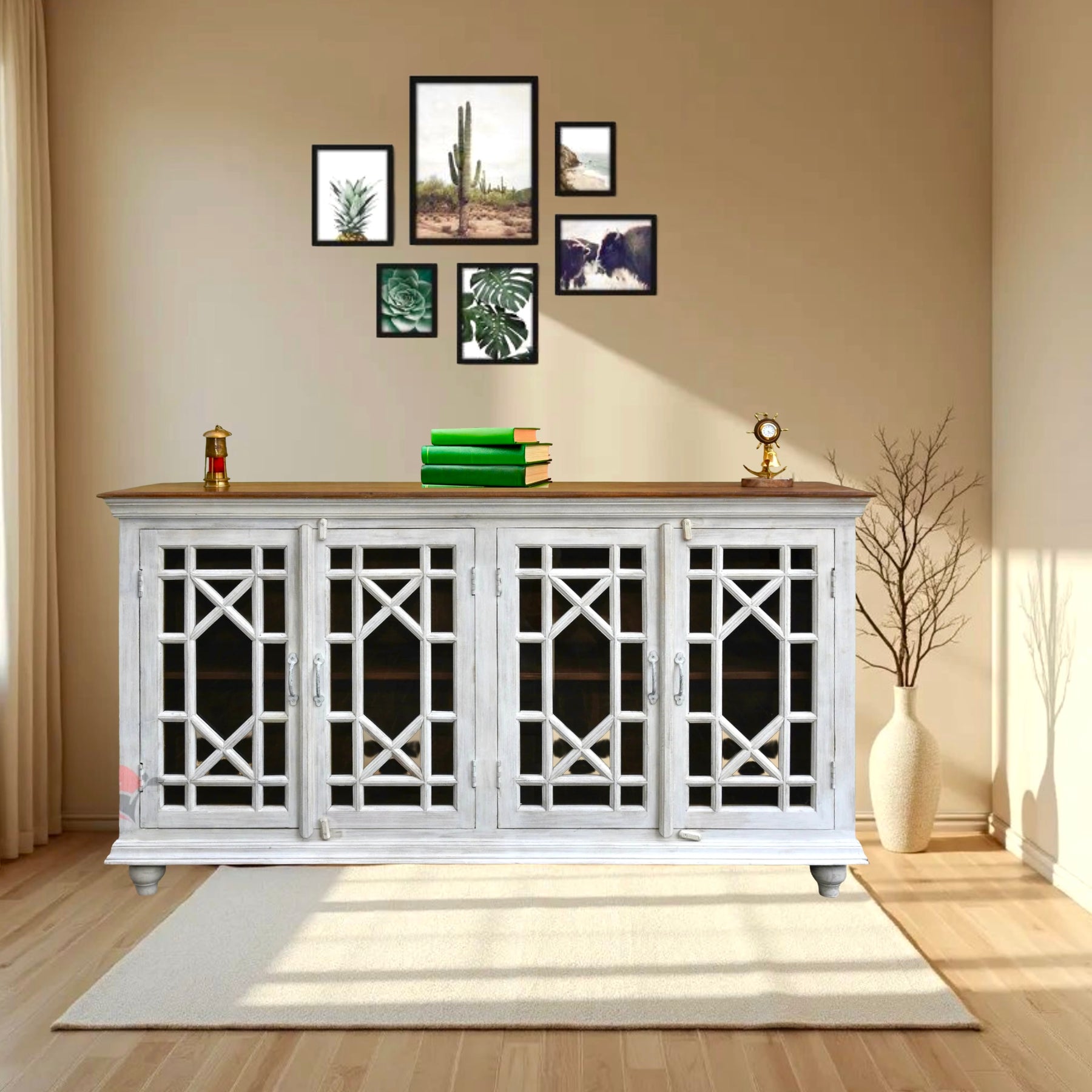 Mango wood sideboard with 4 doors with white finish