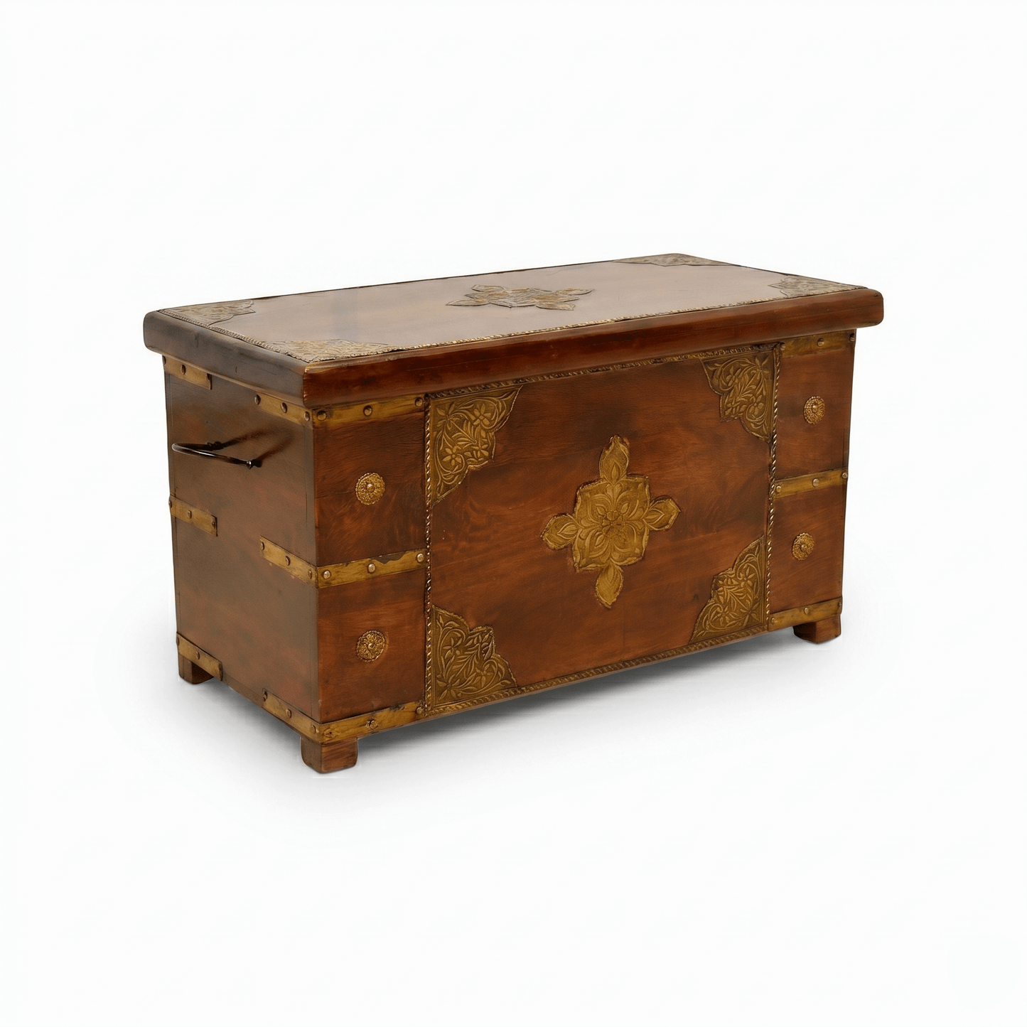 Luxury storage trunk for home,Handcrafted wooden trunk Bahrain,Handcrafted wooden box UAE,antique wood finish storage box,