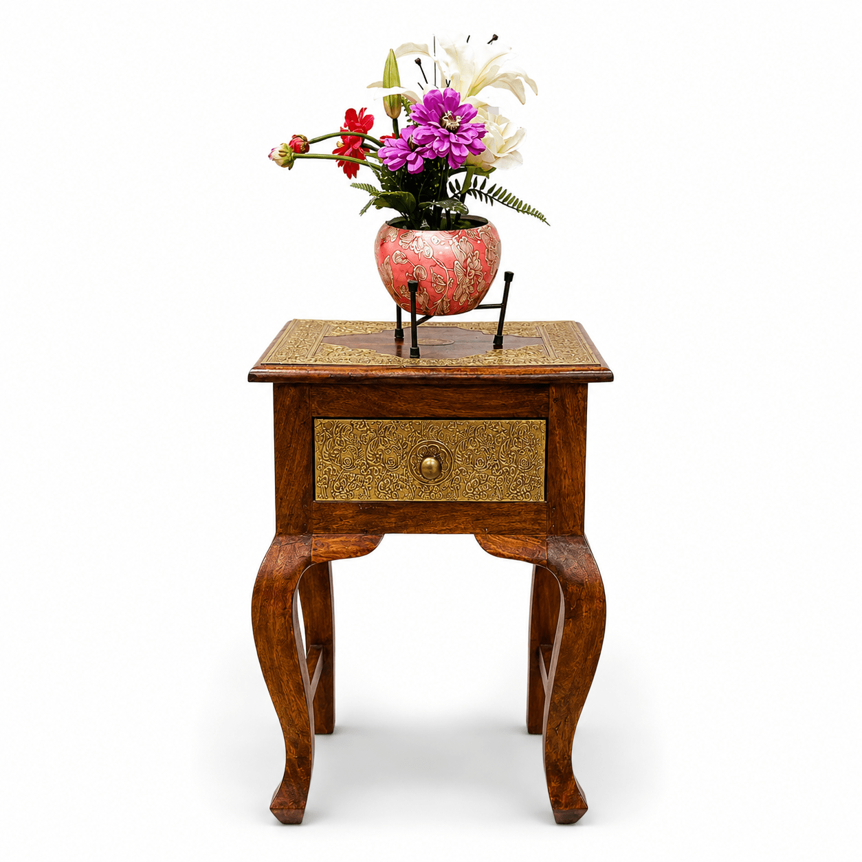 Solid Wood Table for Living Room,Wooden Accent Table with Brass,Sheesham Wood Antique Table,Traditional Indian side table Furniture UAE,Handmade Wooden Table with Brass,
